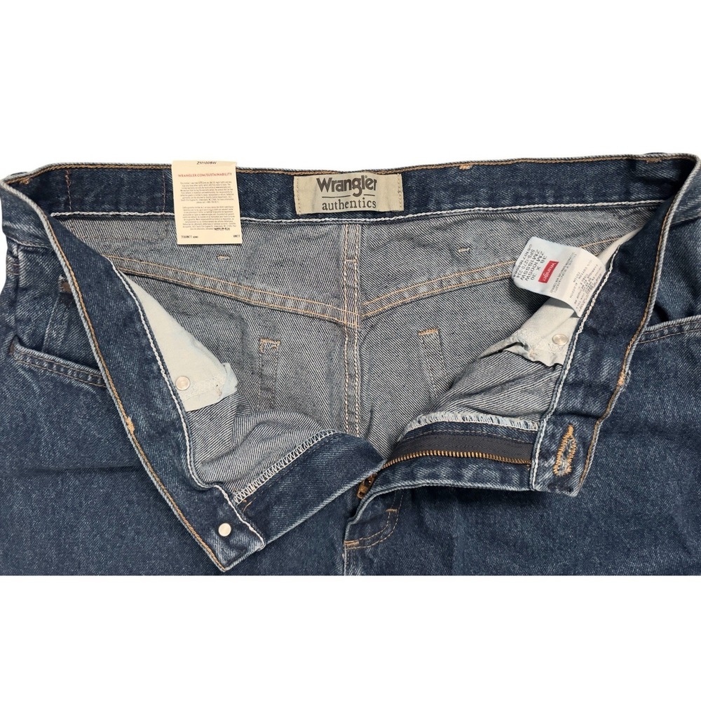 Wrangler Jeans Mens 38x30 Blue Relaxed Fit Straight Denim ZM100SW - Picture 2 of 6